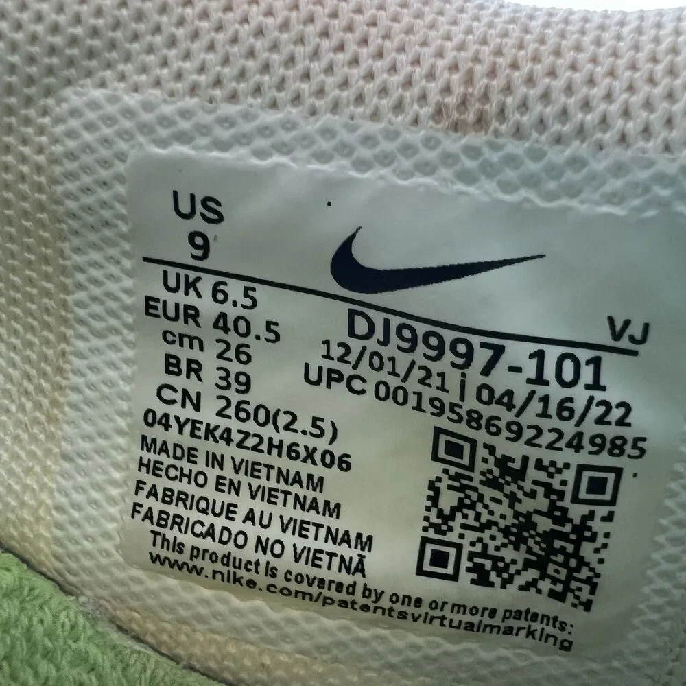 Nike Air Max 90 SE Sun Club Lace Up Athletic Running Shoes Sneakers Women's 9